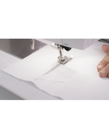 Machine à coudre BERNINA B540 - Garantie 5 ans