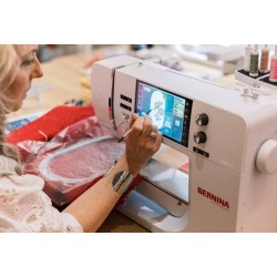 Machine à broder BERNINA B700PRO