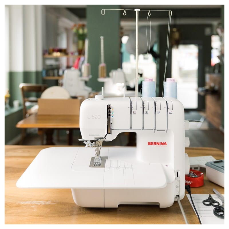Recouvreuse L620 BERNINA