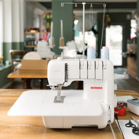 Recouvreuse L620 BERNINA