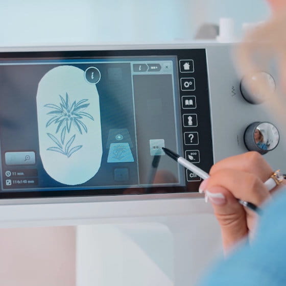 écran tactile de la bernina b735