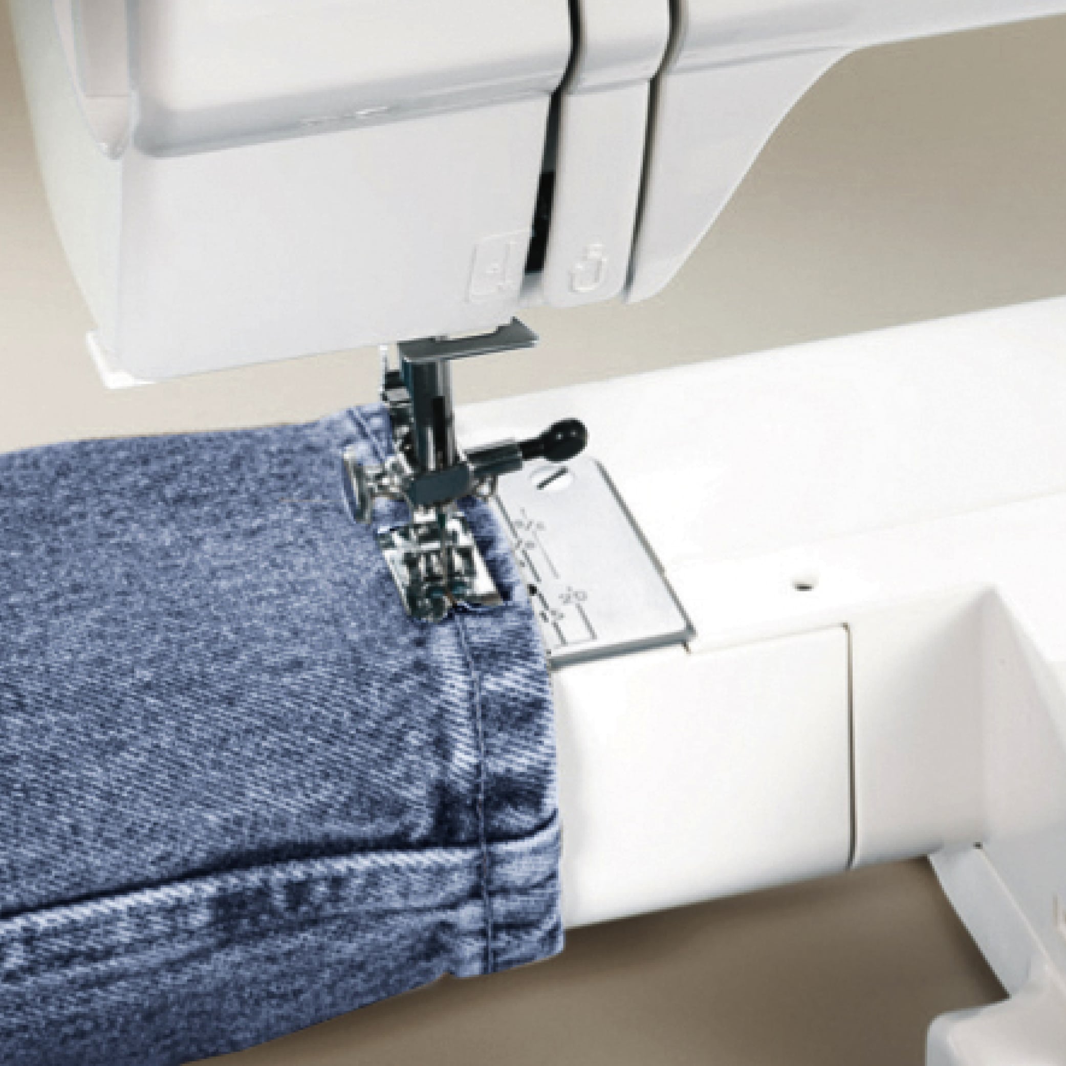 bras libre elna explore 220s